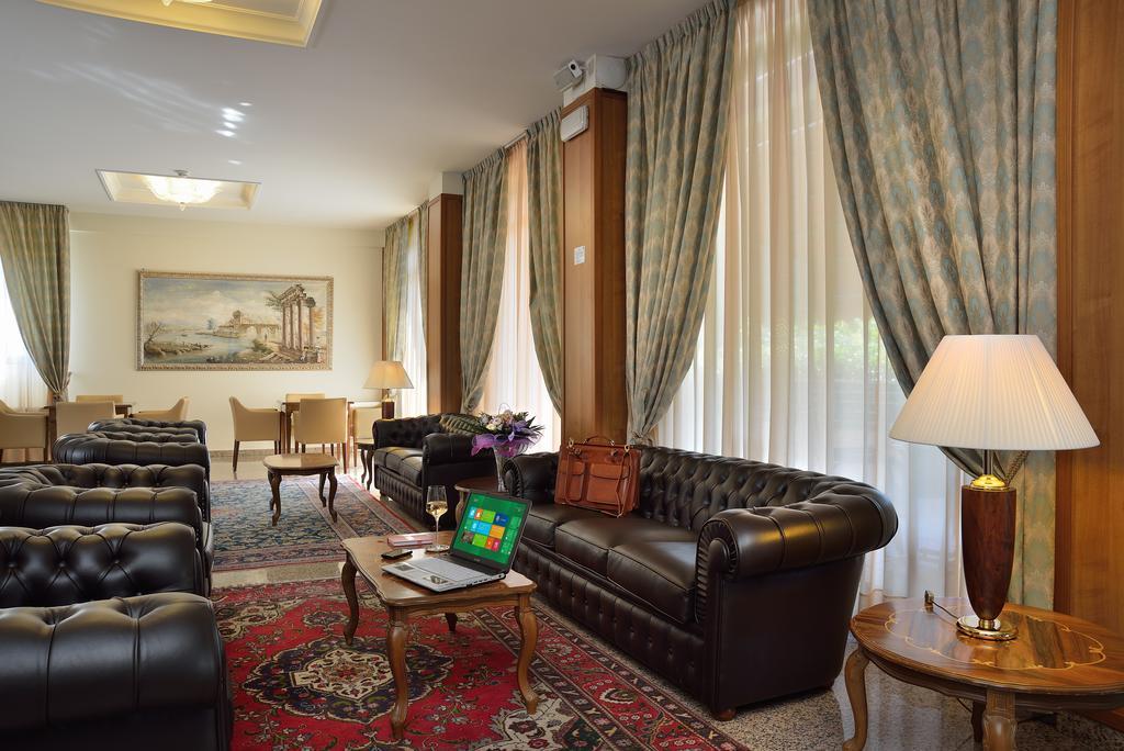 Hotel Rossini Pesaro Exteriér fotografie